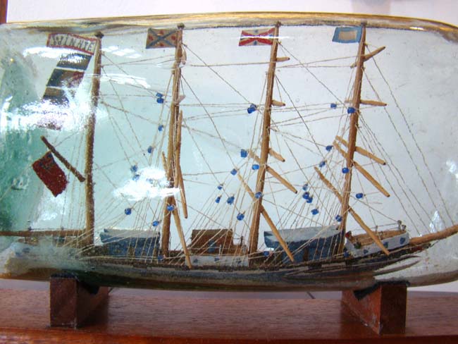 A rare and large antique four-masted ship-in-a bottle circa 1880-1900 — image 2